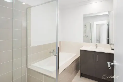 Property photo of 1/8 Kambu Close Karalee QLD 4306