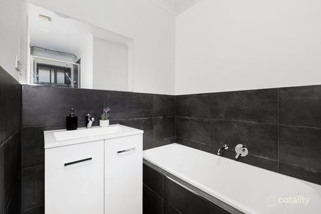 4/144 Churchill Ave, Braybrook, VIC 3019