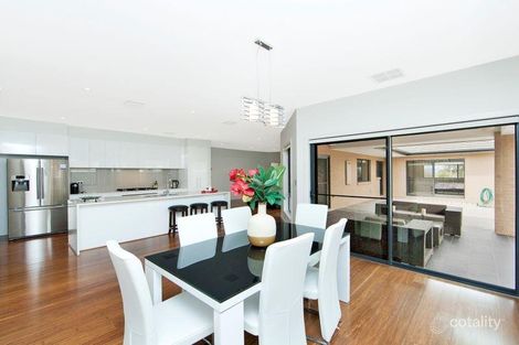 Property photo of 2 Kevin Curtis Crescent Casey ACT 2913