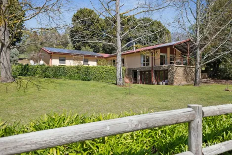 16 Hollands Creek Rd, Cudlee Creek, SA 5232