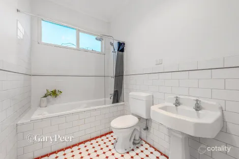 Property photo of 6 Shepparson Avenue Carnegie VIC 3163