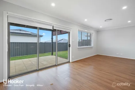 Property photo of 1 Brangus Loop Oran Park NSW 2570