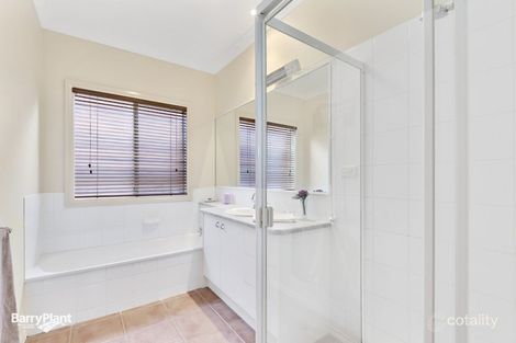 Property photo of 18 Beaumont Drive Point Cook VIC 3030