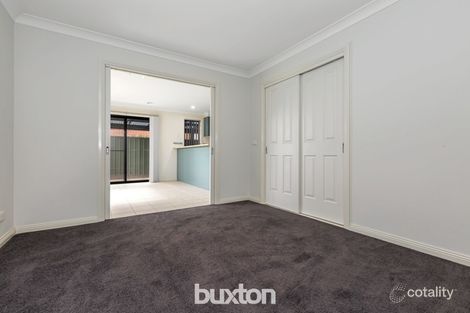 Property photo of 13 Parbury Avenue Lake Gardens VIC 3355