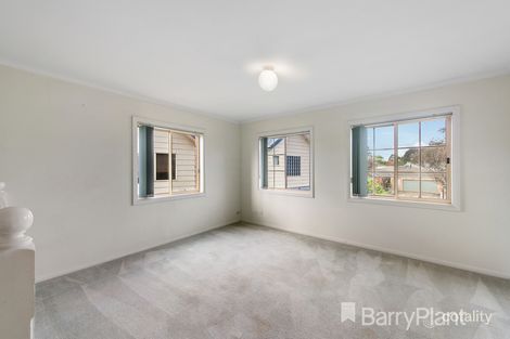 Property photo of 70 Koroneos Drive Werribee South VIC 3030