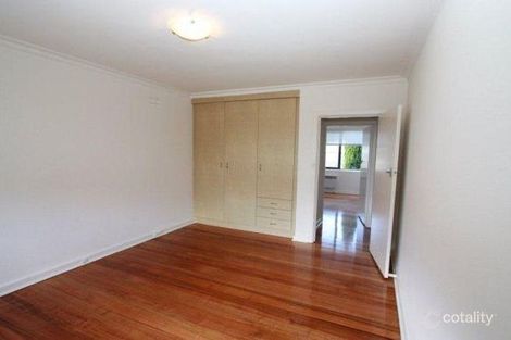 Property photo of 4/25 Nepean Highway Elsternwick VIC 3185
