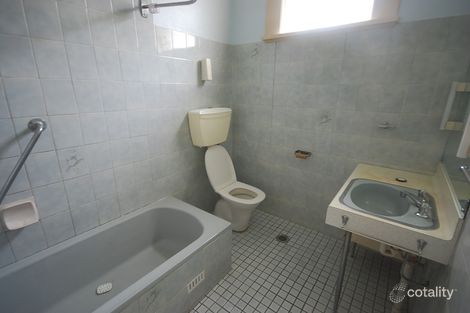 Property photo of 8 Inverary Street Turvey Park NSW 2650