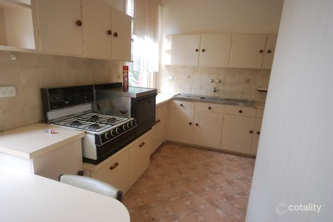 Property photo of 8 Inverary Street Turvey Park NSW 2650