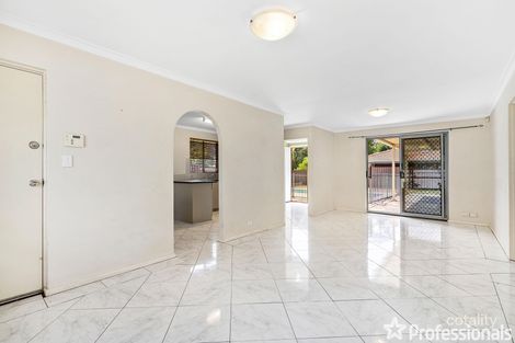 Property photo of 32 Mahonia Way Forrestfield WA 6058