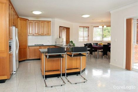 Property photo of 40 Oakhill Drive Castle Hill NSW 2154