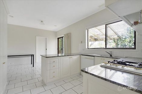 Property photo of 64 Jackie Howe Crescent Macarthur ACT 2904