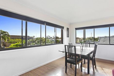 Property photo of 2/87 Mountain View Avenue Miami QLD 4220