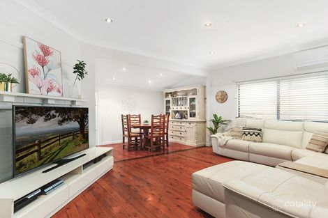 226 Gladstone Ave, Mount Saint Thomas, NSW 2500