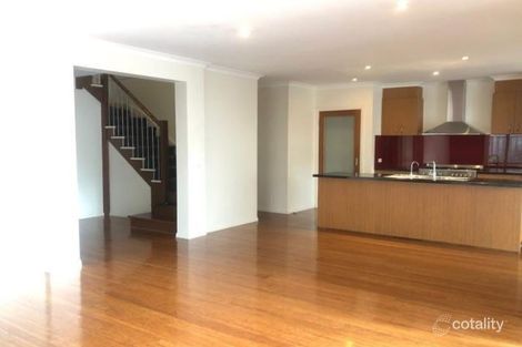 Property photo of 5 Castlemaine Lane Epping VIC 3076