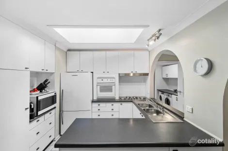 Property photo of 8 Tumbridge Crescent Cambridge Park NSW 2747