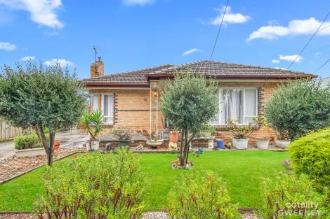 4 Lynch Rd, Brooklyn, VIC 3012