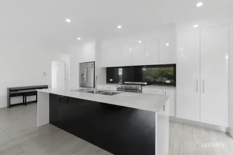 Property photo of 27 Halifax Drive Redlynch QLD 4870