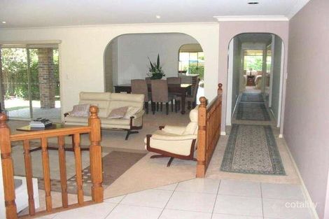 Property photo of 6 Kell Court Carindale QLD 4152