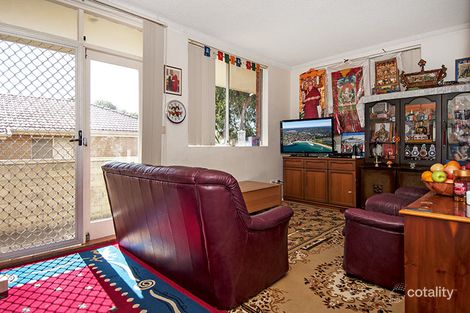 Property photo of 4/28 Westminster Avenue Dee Why NSW 2099