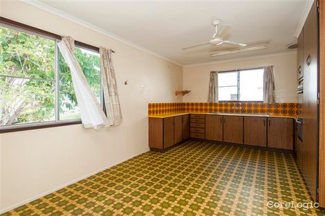 Property photo of 5 Berrigan Court Kin Kora QLD 4680