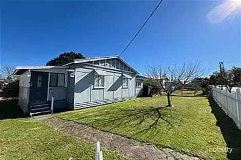32 Creek St, Stanthorpe, QLD 4380
