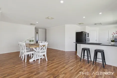 Property photo of 22 Highcliffe Circle Lakelands WA 6180