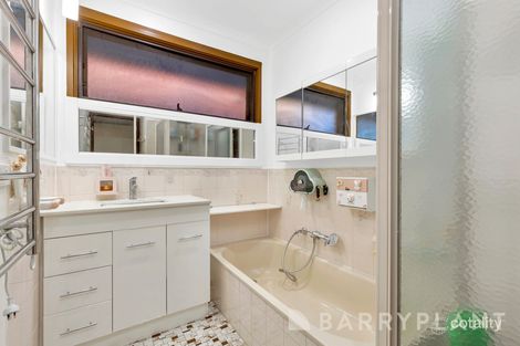 Property photo of 37 Virginia Crescent Bundoora VIC 3083