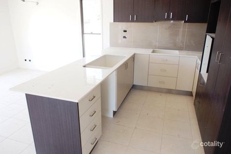 Property photo of 6 Peppermint Court Springfield Lakes QLD 4300