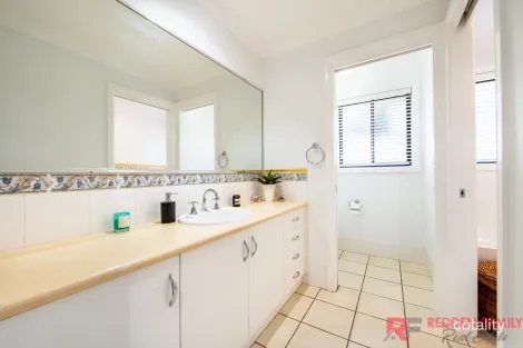 Property photo of 42 St Andrews Drive Dubbo NSW 2830