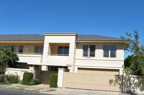 Property photo of 19 Polo Parade Caulfield North VIC 3161