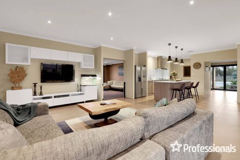 Property photo of 32 Dollarbird Road Southern River WA 6110