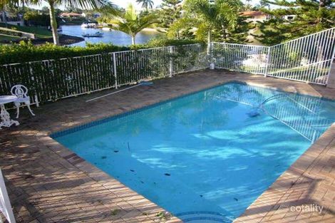 Property photo of 20 Rannock Avenue Benowa QLD 4217