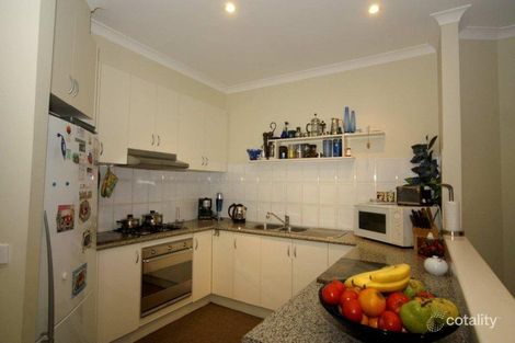Property photo of 2/60 Arthur Phillip Drive Endeavour Hills VIC 3802