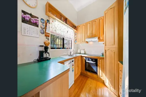 Property photo of 2 Rholanda Crescent Springwood QLD 4127