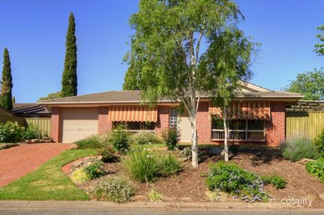 Property photo of 2 Cricklewood Court Aberfoyle Park SA 5159