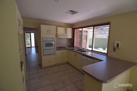 Property photo of 2 Cricklewood Court Aberfoyle Park SA 5159