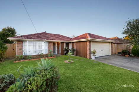 Property photo of 17 Bourke Road Oakleigh South VIC 3167