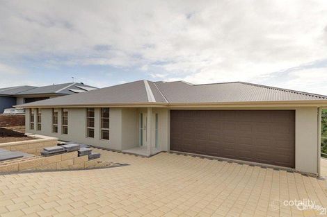 2 Mariner Dr, Sheidow Park, SA 5158