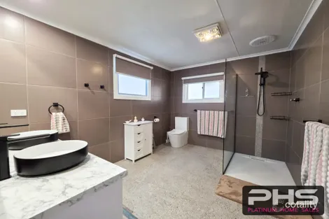 Property photo of 212 Westblade Avenue Kerang VIC 3579