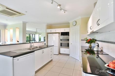Property photo of 2 Barossa Close Brinsmead QLD 4870