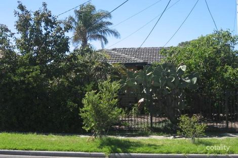 Property photo of 32 Cowper Avenue St Albans VIC 3021
