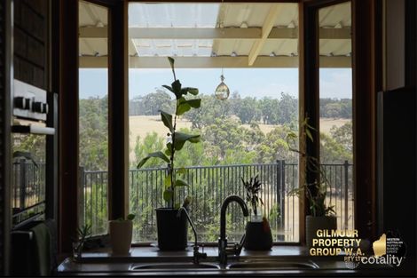 44 Koojedda Rd, Bakers Hill, WA 6562