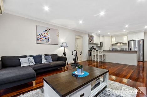 Property photo of 17 Linda Avenue Box Hill North VIC 3129