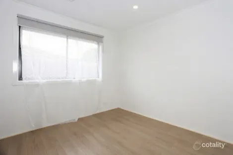 Property photo of 1 Monaro Crescent Narre Warren VIC 3805