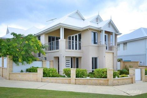Property photo of 31 Amalfi Drive Hillarys WA 6025