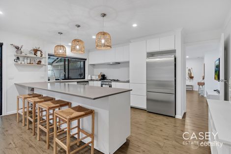 Property photo of 6 Emoh Close Cranbourne VIC 3977