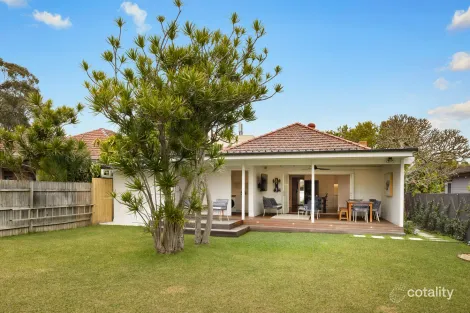 Property photo of 10 Windsor Parade North Narrabeen NSW 2101