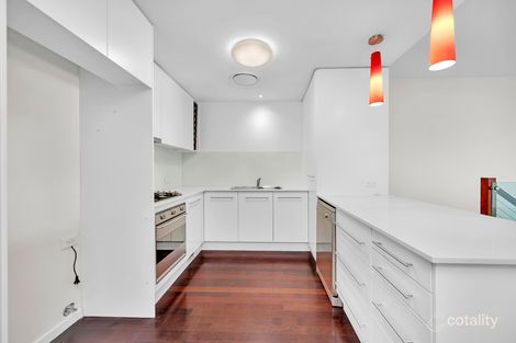 Property photo of 15 Riverbend Place Bulimba QLD 4171