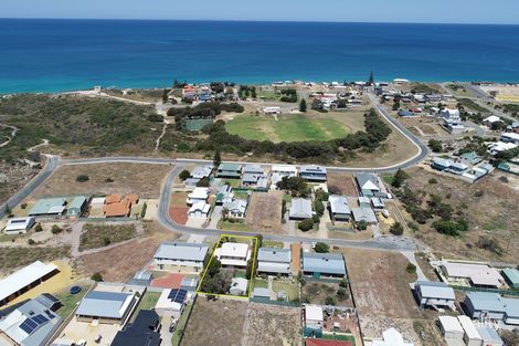 Property photo of 12 Larwood Elbow Seabird WA 6042
