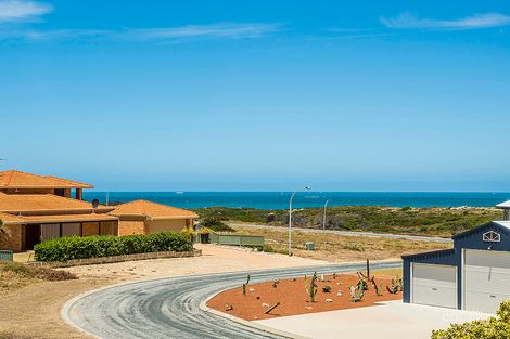 Property photo of 12 Larwood Elbow Seabird WA 6042